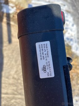 Zadná kufrova roletka Audi A4 B9 - 4