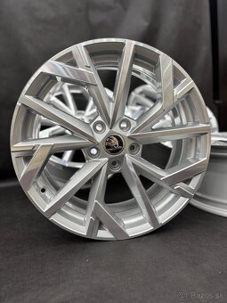 5x112 r18 octavia 4 cistonove disky Avior - 4