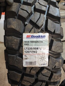 235/85 R16 BF Goodrich - 4