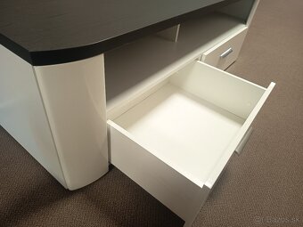 Luxusný TV stolík - 4