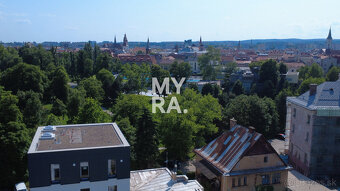 4 izbový byt 140 m² + terasa 30 m² + garážové státie pri Mes - 4