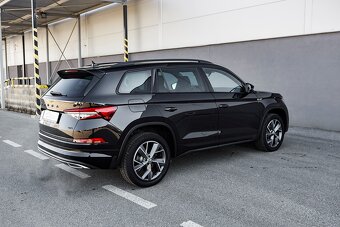 Škoda Kodiaq Sportline 2.0TSI 140kW DSG7 4x4 07/2022 - 4