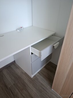 Poschodová posteľ s písacím stolíkom IKEA - 4