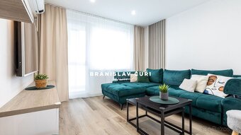 REZERVOVANÉ - Na predaj 3-izbový byt, 64 m2, kompletná rekon - 4