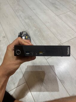 Lenovo ThinkCentre - 4