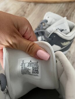 Nike Jordan - 4