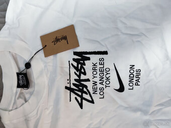 Nike x Stussy International tričko - 4