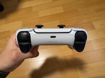 PlayStation 5 DualSense - bezdrôtový ovládač biely - 4