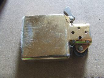 Zapalovač ZIPPO s monogramom. - 4