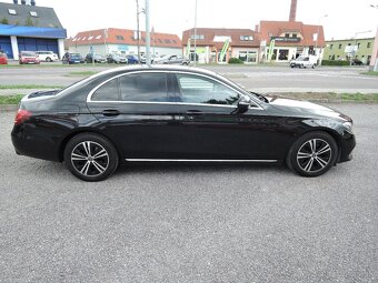 Mercedes-Benz Třídy E, 220 CDi 4Matic Servis ČR 2019 - 4