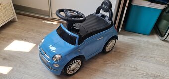 Auto Fiat 500 modrá - 4