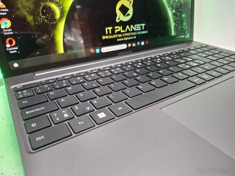 💻 MEDION® AKOYA® E16423 – 16" IPS i5 notebook v hliníku - 4