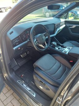VW Touareg R-line 3.0 V6 210 KW - 4