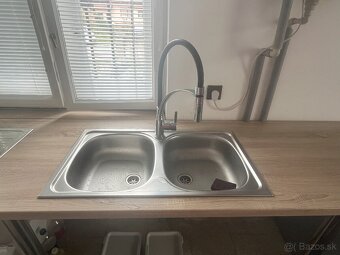 Kuchynský drez nerezový - 4