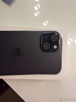 Iphone 15 / 128GB - 4