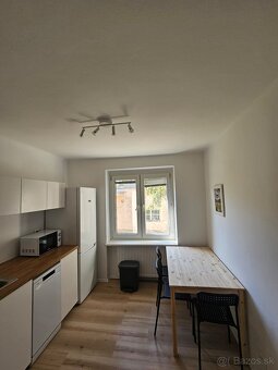 Izba pre 2 osoby: Ubytovanie Centrum - v centre mesta Sereď - 4