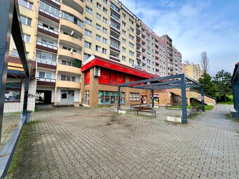 Priestranný nebytový priestor na predaj v Karlovej Vsi - 4