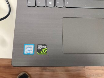 Predám herný notebook Lenovo Ideapad 330-15ICH - 4
