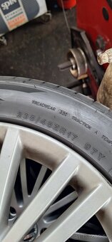 Letné pneumatiky 235/45 r17 - 4
