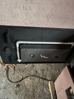 Nepouzivana piecka na uhlie a brikety - 4