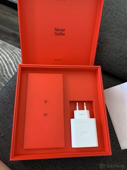 Oneplus Open 16Gb/1Tb v červenej eko koži - 4