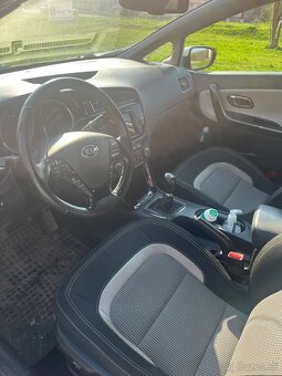 Kia ceed sw - 4