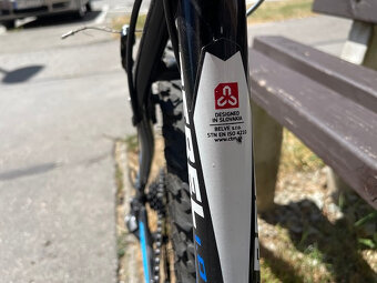 Predám bicykel CTM Rebel 1.0 black/light blue 18" - 4