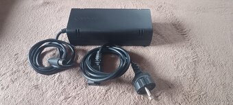 Rozpredám xbox360 slim E - 4