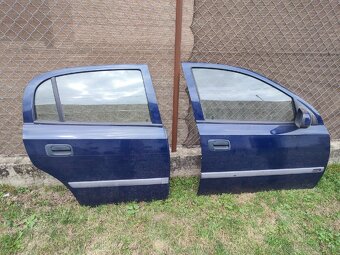 Predám diely na Opel astra G sedan - 4