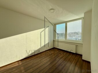 🏙️ NA PRENÁJOM – 2-izbový byt priamo v centre Prievidze - 4