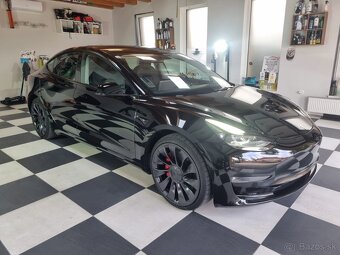 Tesla Performance 4x4 - 4