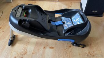 Autosedačka s isofixom + kočík zdarma - 4