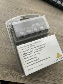 Behringer HA 400 MICROAMP Slúchadlový zosilňovač - 4