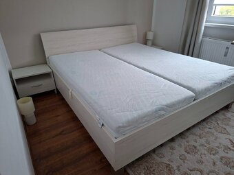 Manželská posteľ - 4