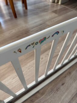 Zábrana na posteľ drevená - 4