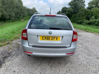 Rozpredám Octavia 2 facelift - 4