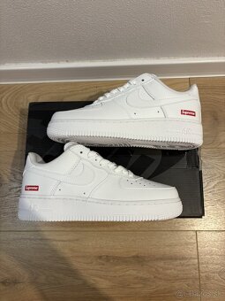 Nike Air Force 1 Supreme - 4