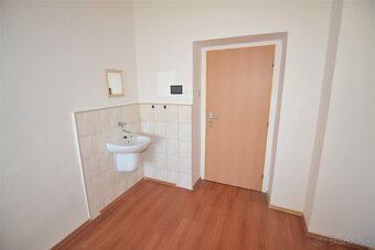NA PRENÁJOM | PRIESTORY – 17 m2 – ul. Partizánska - 4