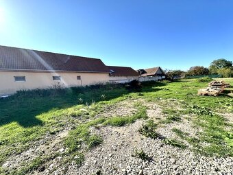 Lukratívny stavebný pozemok 1061 m2 v obci Veľké Úľany - 4