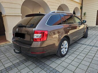 Škoda Octavia Combi 1.6 TDI DSG STYLE F1 LED ACC DCC DVD R16 - 4