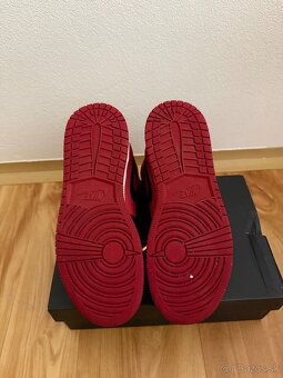 Predám Air Jordan 1 MID BG - 4