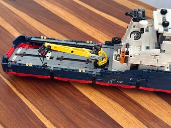 Lego Technic 42064 Ocean Explorer - 4