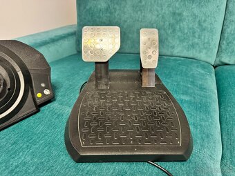 Thrustmaster TX - 4