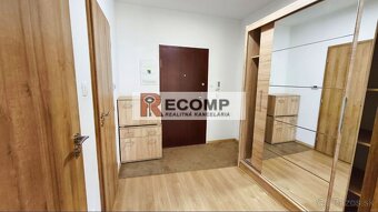 Na predaj 2-izbový byt v novostavbe na Kostolnom námestí v K - 4