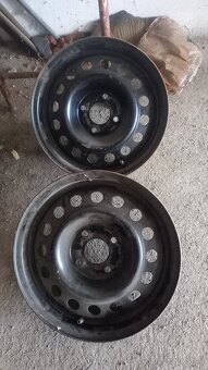 Predám disky 4x100, R13. V slušnom stave, vhodné aj na vozik - 4
