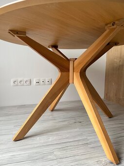 NA PREDAJ: Dizajnový jedálenský stôl (Dub) - 4