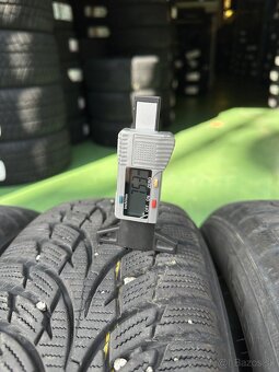 185/60 R15 88T XL NOKIAN WRD 3 - 4