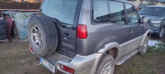 Nissan terano 2.7 TDI - 4