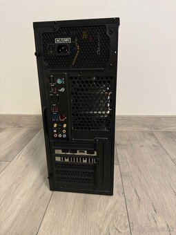 Intel i9-9900K, 32GB, RX 7600,1tb NvMe - 4