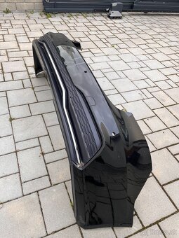 Predam zadny naraznik na Audi A7 - 4
